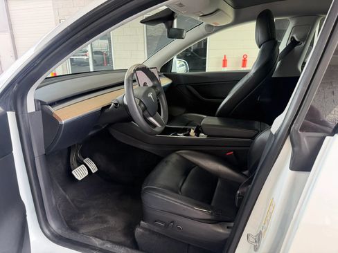 Used 2021 Tesla Model Y Performance AWD/4WD image 8