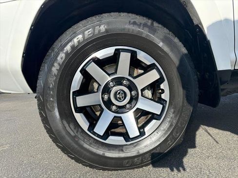 Certified 2023 Toyota 4Runner TRD Off-Road Premium w/ Off Road Premium Plus Package AWD/4WD image 13