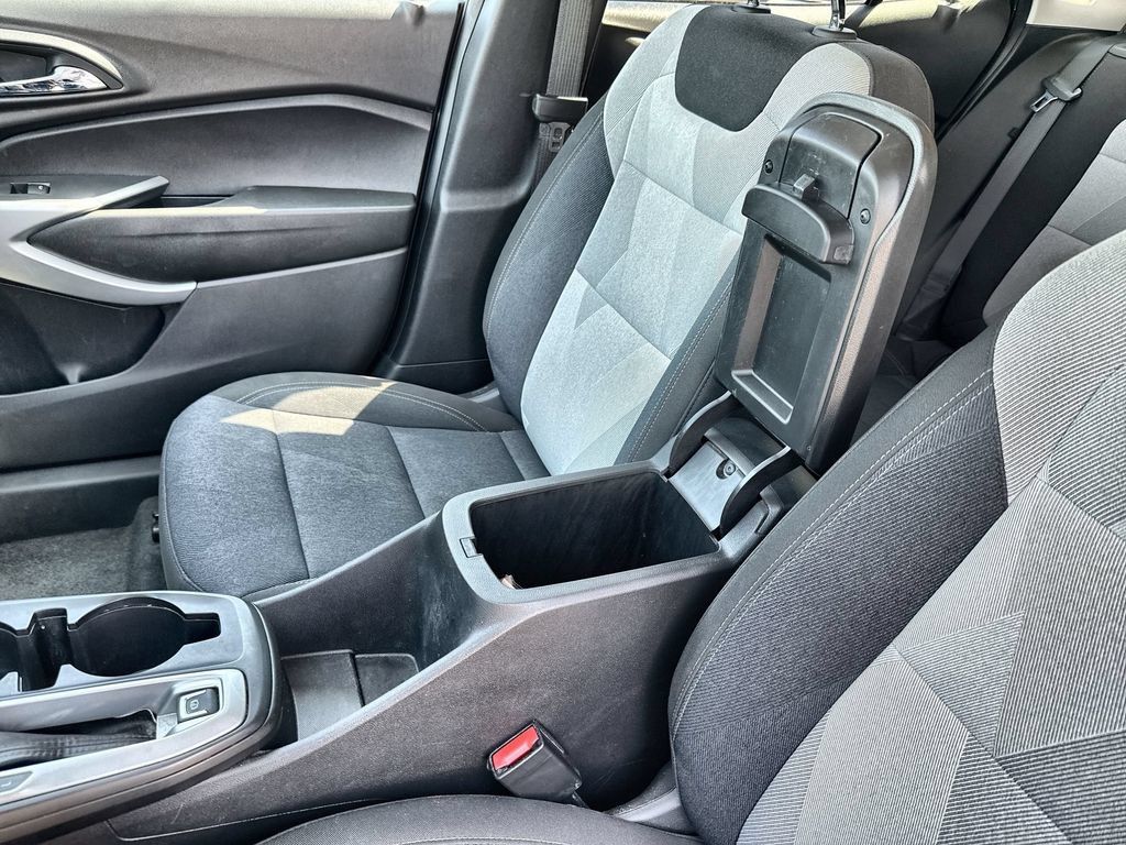 Certified 2024 Chevrolet Trax LS w/ LS Convenience Package FWD image 20