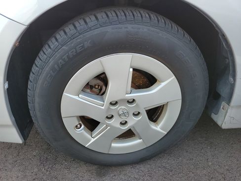 Used 2010 Toyota Prius Five image 6