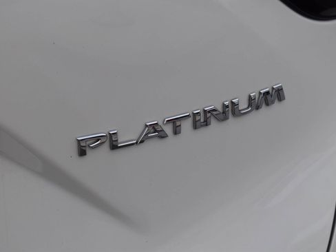 Used 2024 Nissan Murano Platinum w/ Cargo Package image 8