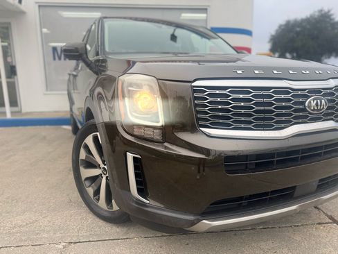 Used 2020 Kia Telluride S w/ S 8 Passenger Seating Package image 6