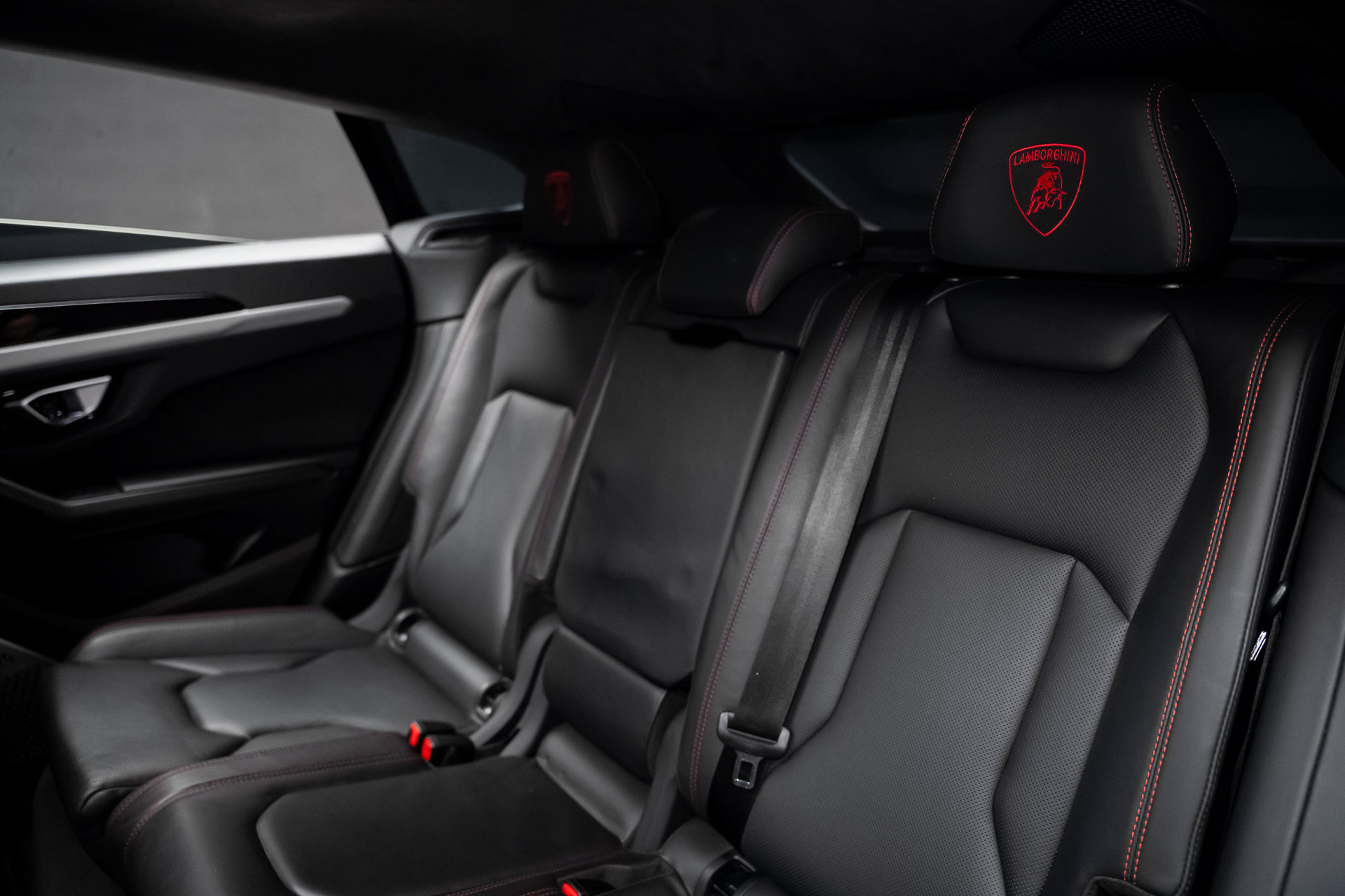 Used 2019 Lamborghini Urus AWD/4WD image 66