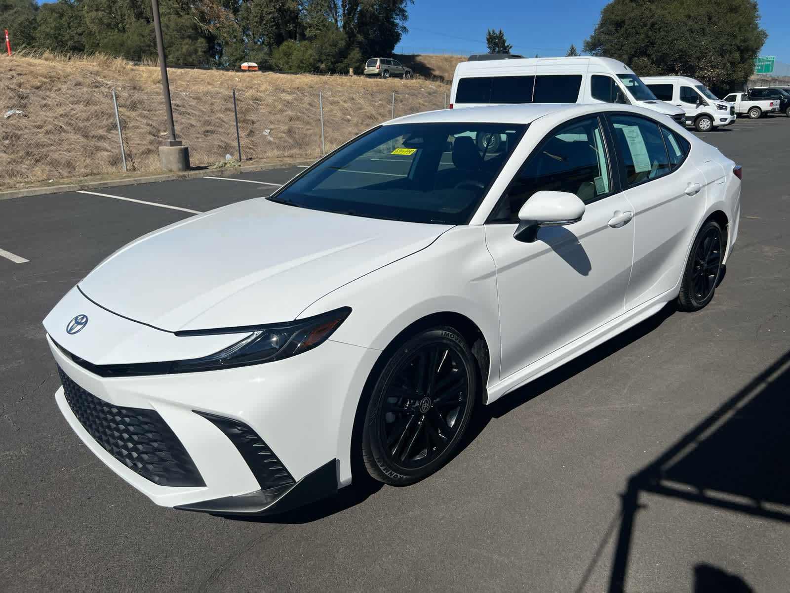 Certified 2025 Toyota Camry SE FWD image 5