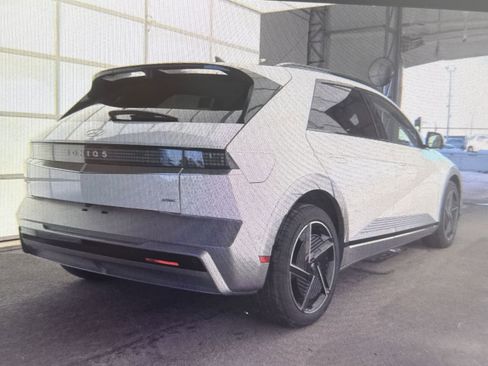 Used 2026 Hyundai Ioniq 5 Limited image 2