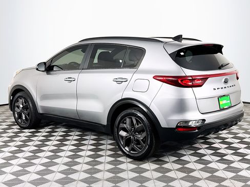 Used 2022 Kia Sportage Nightfall Edition image 6