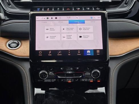 Used 2022 Jeep Grand Cherokee Summit image 18