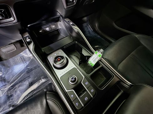 Used 2022 Kia Sorento S image 22