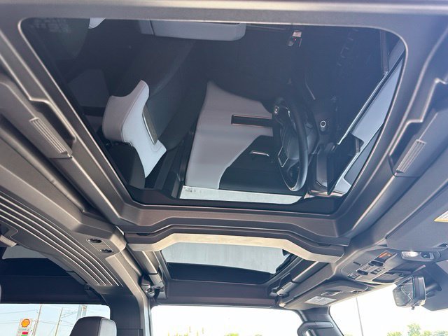 Used 2025 GMC Hummer EV 3X AWD/4WD image 17