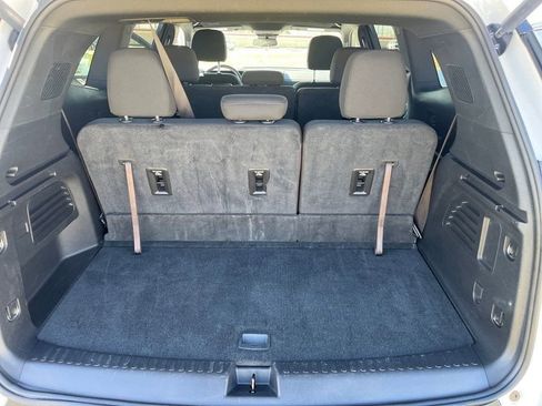 Used 2025 GMC Acadia Elevation image 41