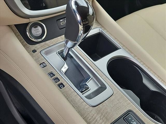 Used 2024 Nissan Murano SL FWD image 13