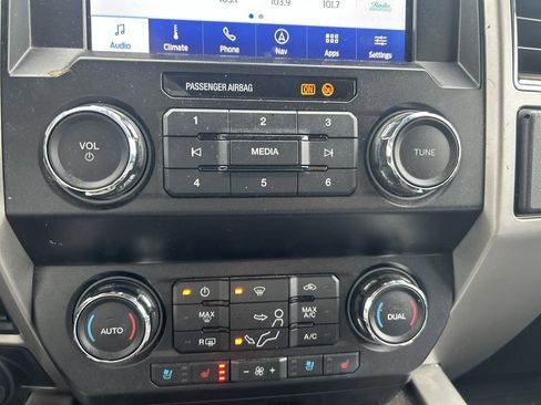 Used 2020 Ford F350 Lariat w/ Lariat Ultimate Package image 25