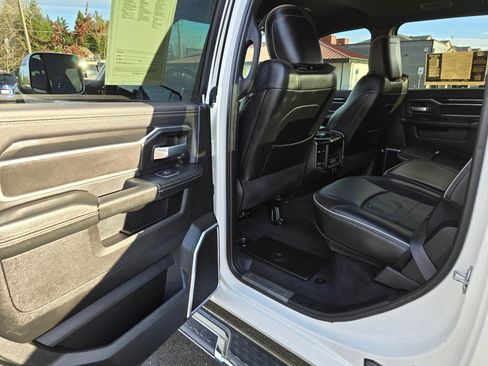 Used 2022 RAM 2500 Laramie image 28