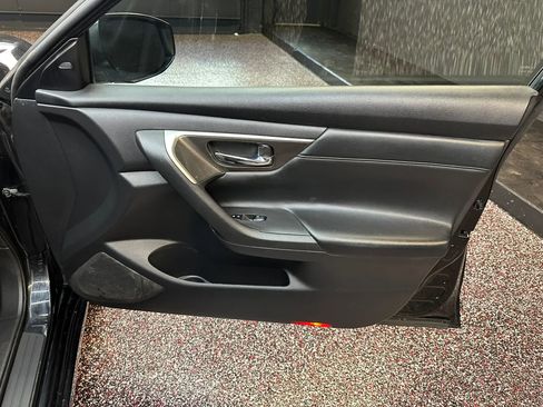 Used 2015 Nissan Altima 2.5 SL w/ Technology Package image 31