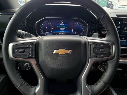 Used 2025 Chevrolet Silverado 1500 LT AWD/4WD image 26