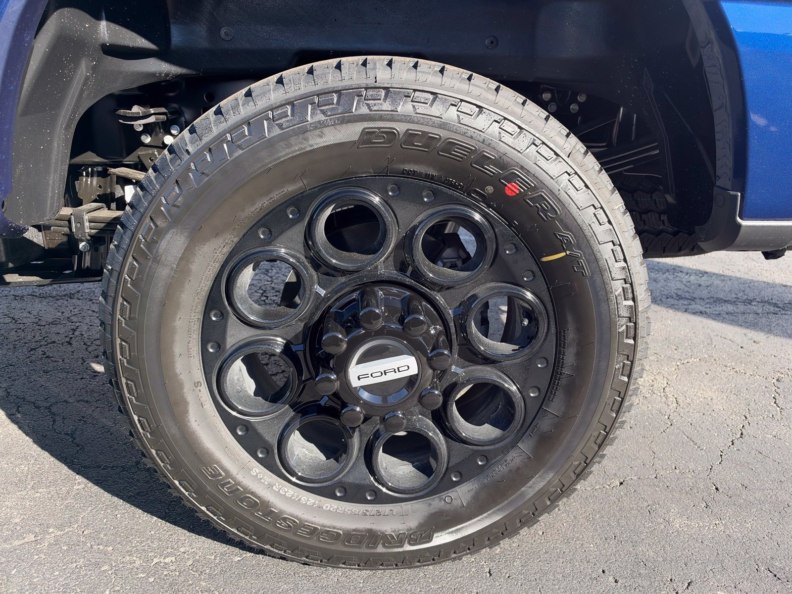 New 2027 Ford F350 Lariat w/ Black Appearance Package AWD/4WD image 20