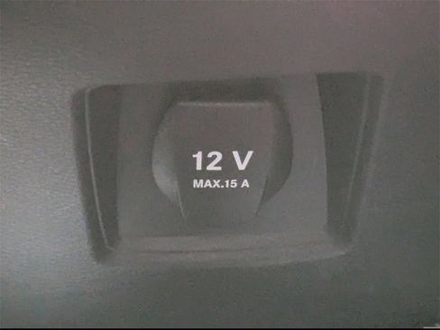 Used 2018 INFINITI QX30 Premium w/ Cargo Package image 16