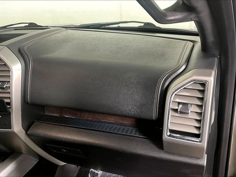 Used 2016 Ford F150 Platinum w/ Equipment Group 701A Luxury image 16