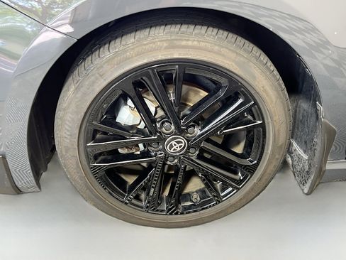 Used 2025 Toyota Camry SE FWD image 14