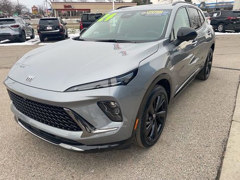 Certified 2023 Buick Envision Essence image 8