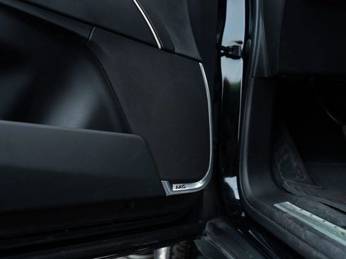 Used 2021 Cadillac Escalade ESV Premium Luxury w/ Performance Package AWD/4WD image 54