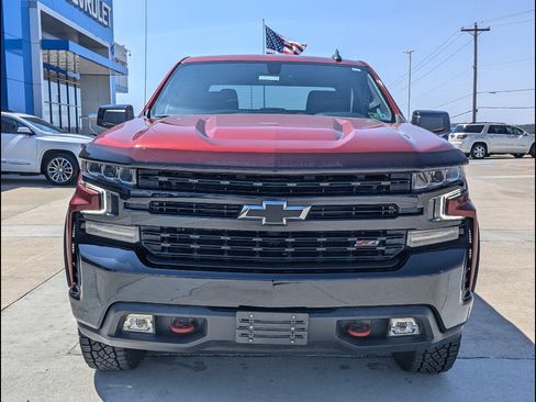 Used 2021 Chevrolet Silverado 1500 LT Trail Boss image 9