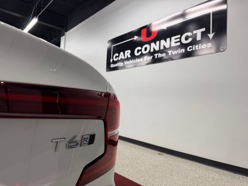 Used 2019 Volvo S60 T6 R-Design AWD/4WD image 22