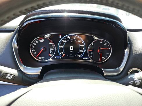 Used 2022 Chevrolet Traverse Premier image 22