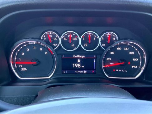 Used 2022 Chevrolet Silverado 1500 LT Trail Boss w/ Safety Package AWD/4WD image 24