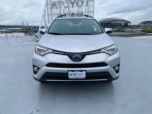 Used 2016 Toyota RAV4 Limited AWD/4WD image 3