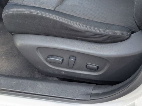 Used 2020 Nissan Rogue SV AWD/4WD image 26