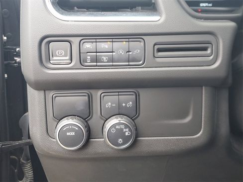 Used 2022 Chevrolet Tahoe RST w/ Luxury Package image 22