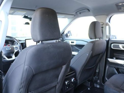 Used 2021 Ford Explorer XLT AWD/4WD image 15