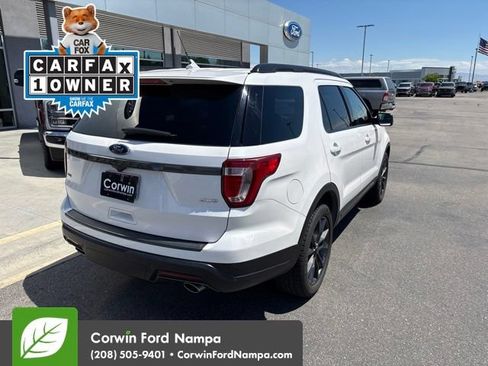 Used 2018 Ford Explorer XLT w/ Equipment Group 202A AWD/4WD image 7