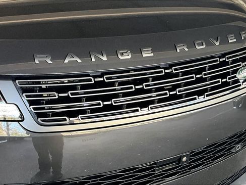 Used 2024 Land Rover Range Rover Sport Dynamic SE image 30
