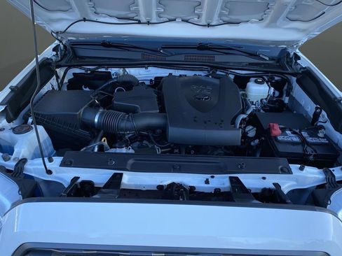 Used 2023 Toyota Tacoma TRD Off-Road image 54