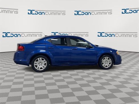 Used 2012 Dodge Avenger SE image 9