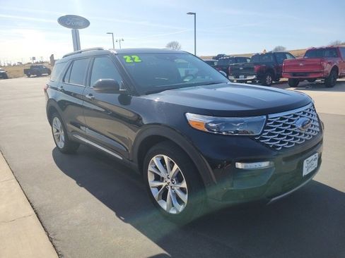 Used 2022 Ford Explorer Platinum w/ Equipment Group 601A image 7