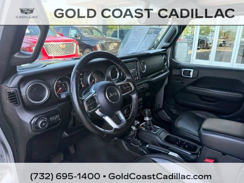 Used 2020 Jeep Wrangler Unlimited Sahara w/ Dual Top Group AWD/4WD image 13