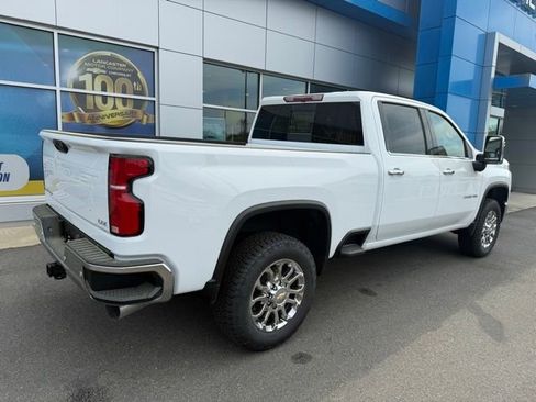 New 2026 Chevrolet Silverado 2500 LTZ w/ LTZ Convenience Package AWD/4WD image 4