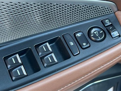 Certified 2023 Acura MDX FWD w/ Technology Package image 12