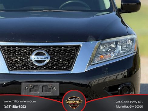Used 2013 Nissan Pathfinder SV AWD/4WD image 12