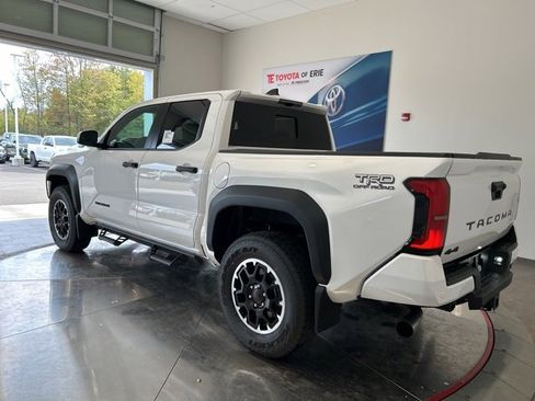 New 2025 Toyota Tacoma TRD Off-Road image 5