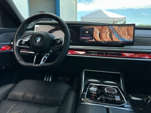 Used 2023 BMW 740i w/ Parking Assistance Package RWD image 23