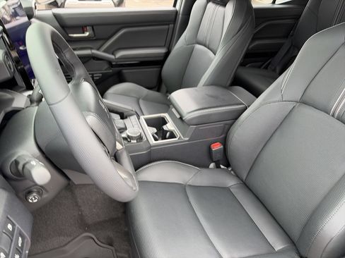 New 2026 Toyota 4Runner Limited AWD/4WD image 17