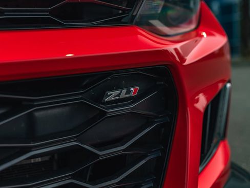 Used 2018 Chevrolet Camaro ZL1 RWD image 4