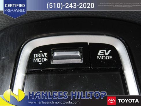 Certified 2024 Toyota Corolla SE image 30