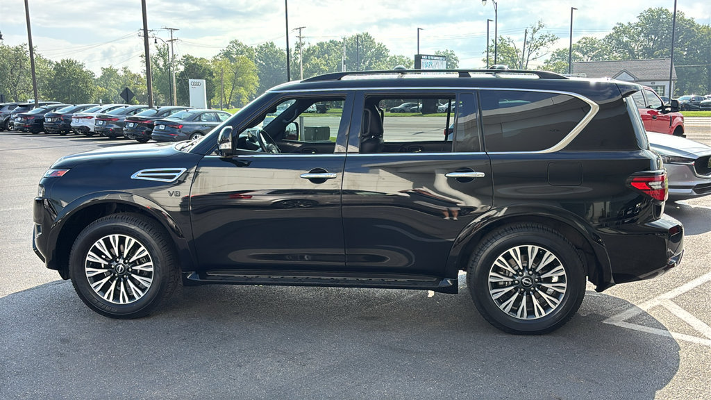Used 2022 Nissan Armada SL w/ Midnight Edition Package AWD/4WD image 2