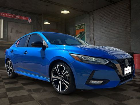 Used 2021 Nissan Sentra SR FWD image 2