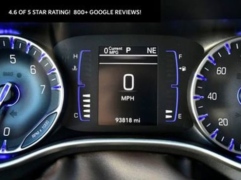 Used 2020 Chrysler Pacifica Touring-L image 28